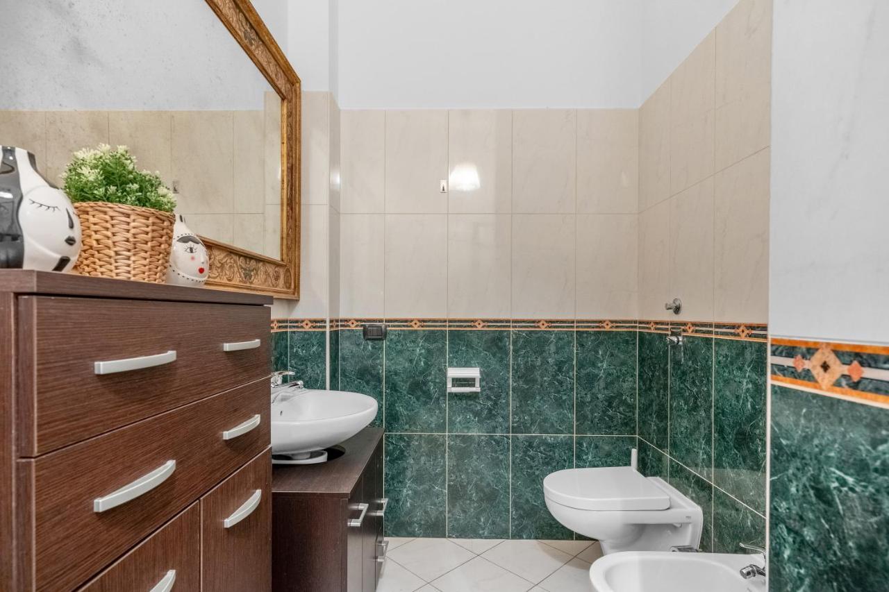 Ca36 - Luxurious Central Apartment - Romantic Milaan Buitenkant foto
